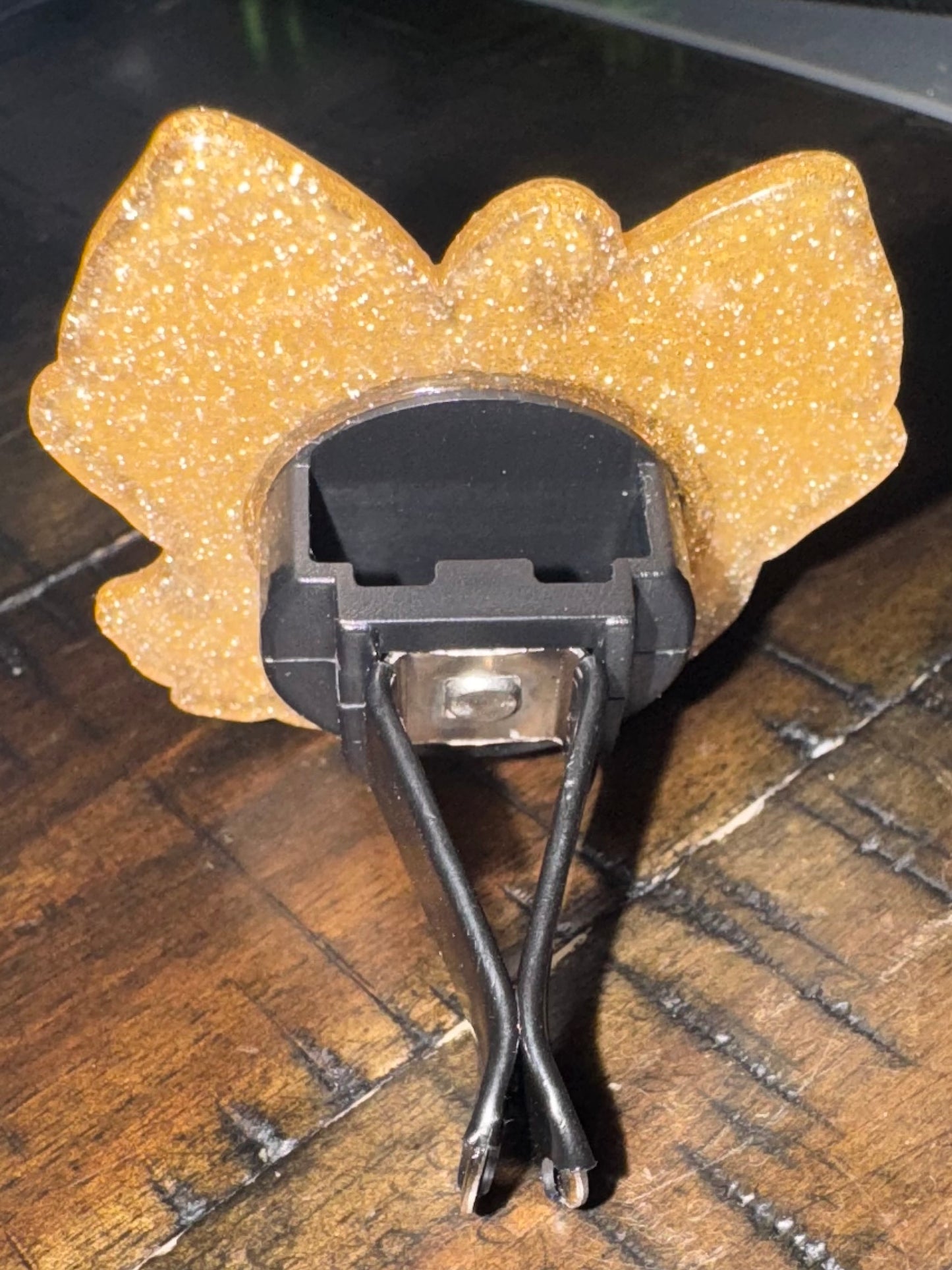 Car Vent Clip With Fragrance Pad