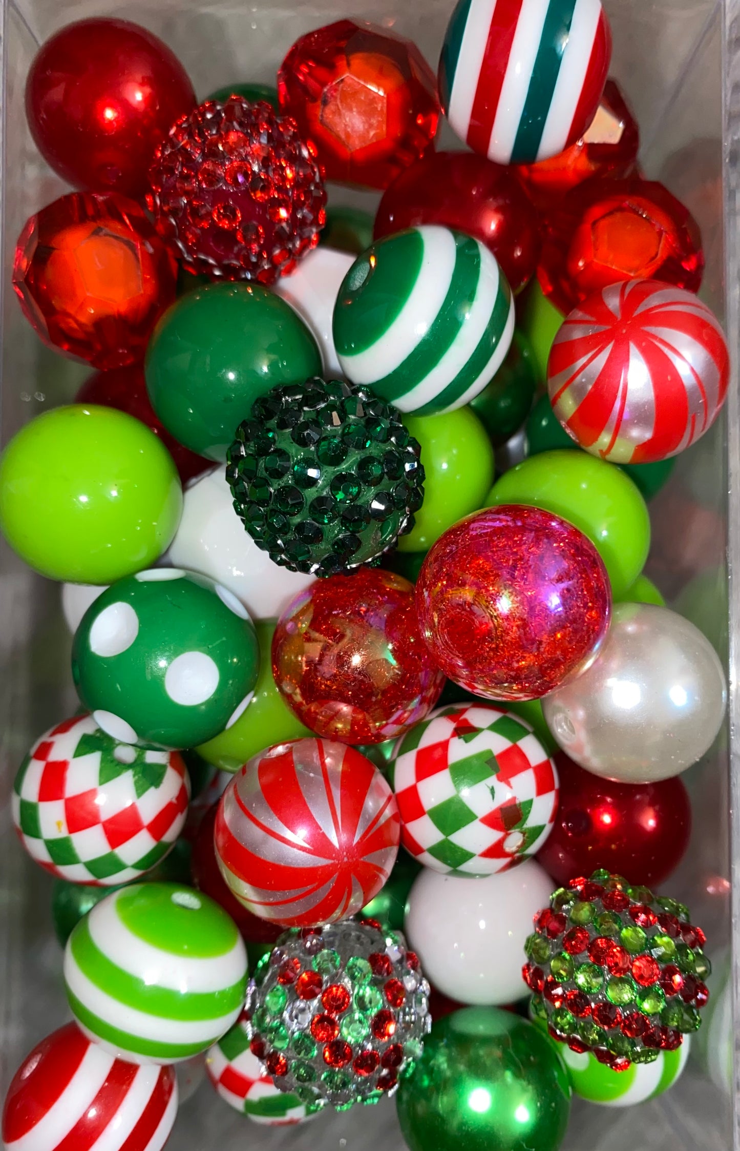 Holly Jolly Bead Mix