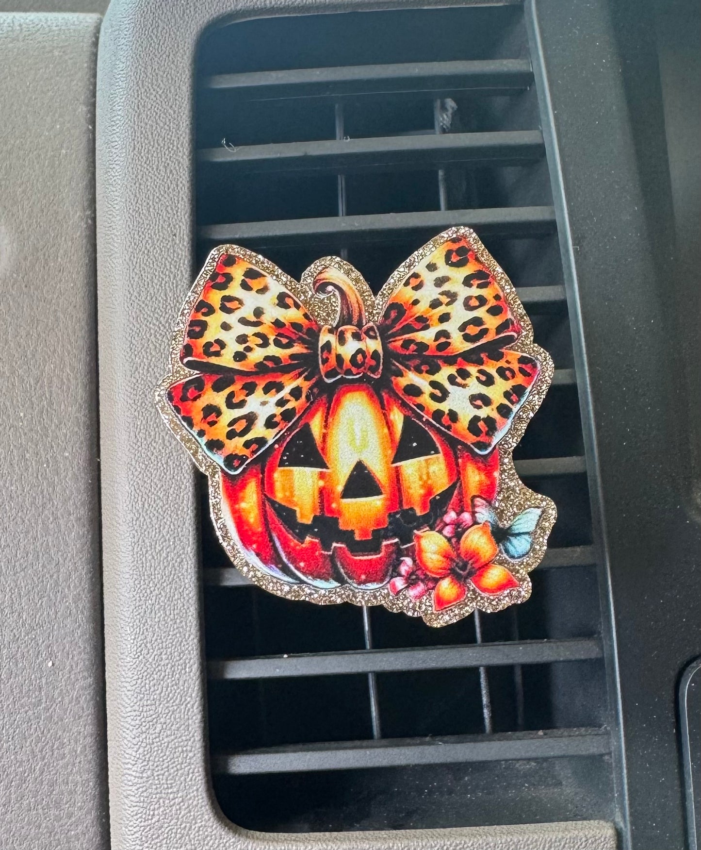 Car Vent Clip With Fragrance Pad
