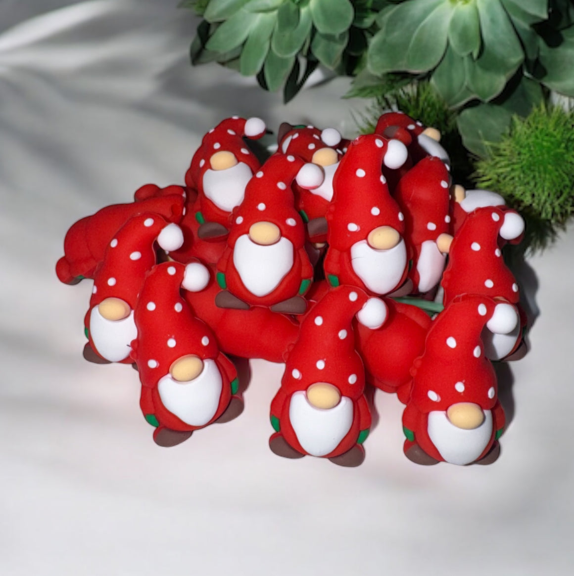 3D Red Gnome Focal